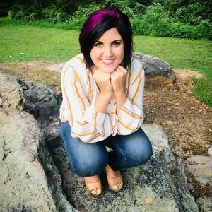 Meet your Posher, Jacquelynne